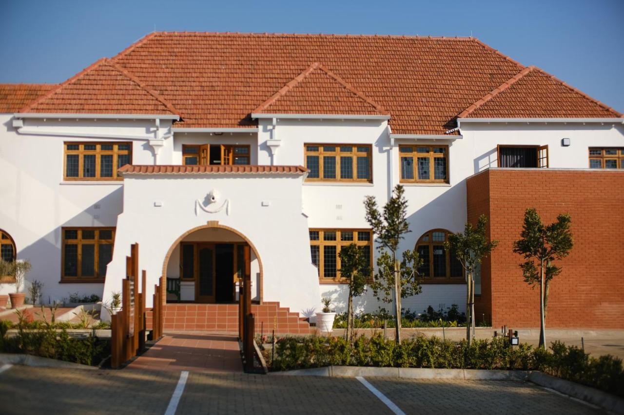 Sanctuary Mandela Hotel Johannesburg Exterior photo