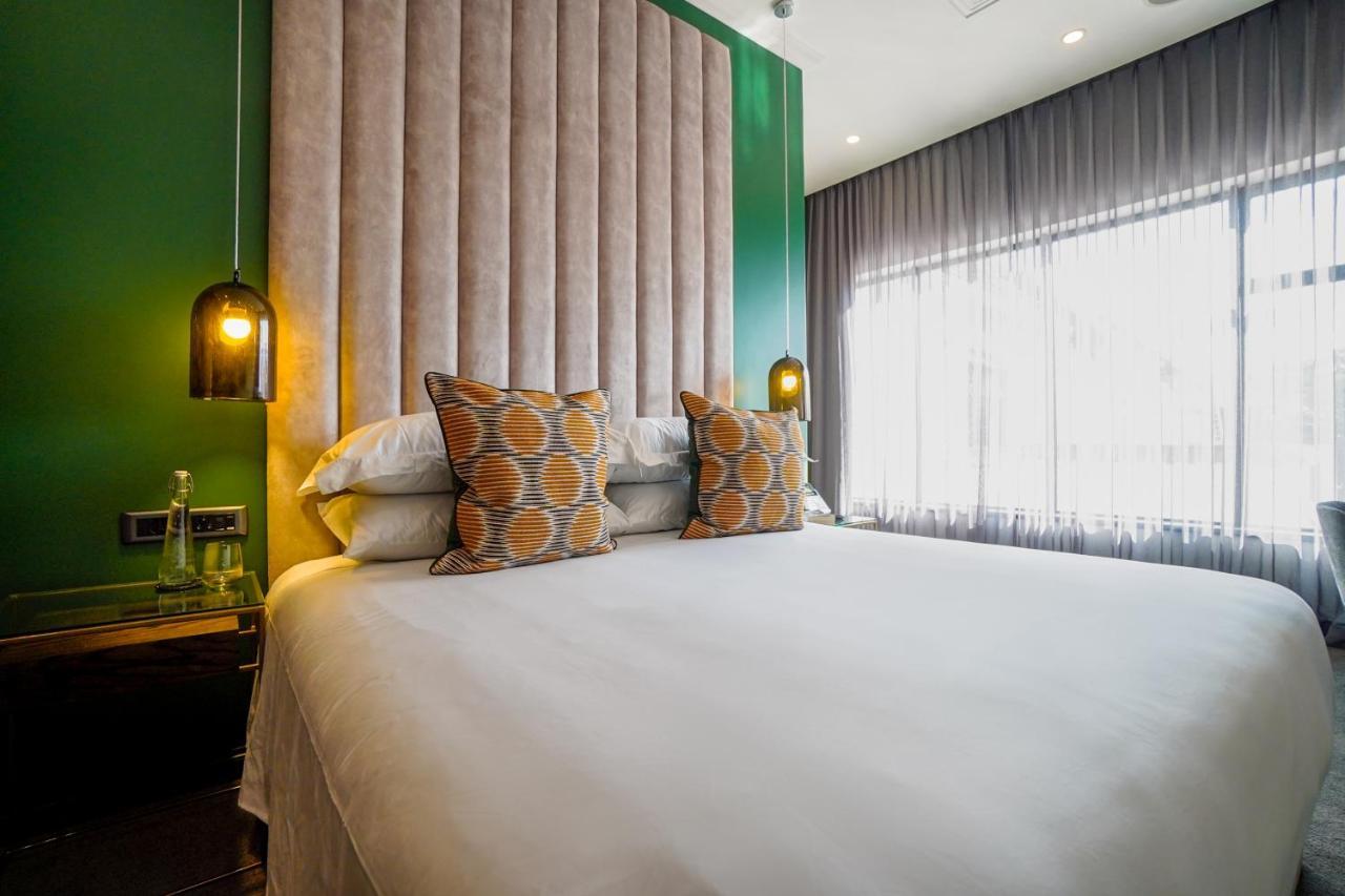 Sanctuary Mandela Hotel Johannesburg Exterior photo